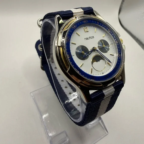 Nautica Vintage Moon Phase Watch 39mm Unisex Blue White Nylon Band (New Battery) - Picture 8 of 13
